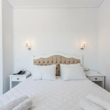Sweet Naxian Dream Plaka (Naxos)