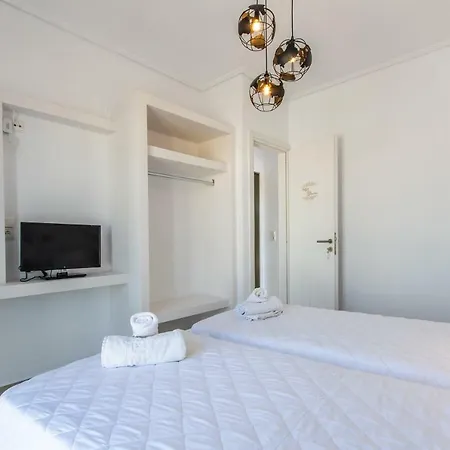 Sweet Naxian Dream Plaka (Naxos)
